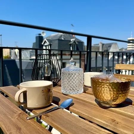 Opale Yourhosthelper * ドーヴィル