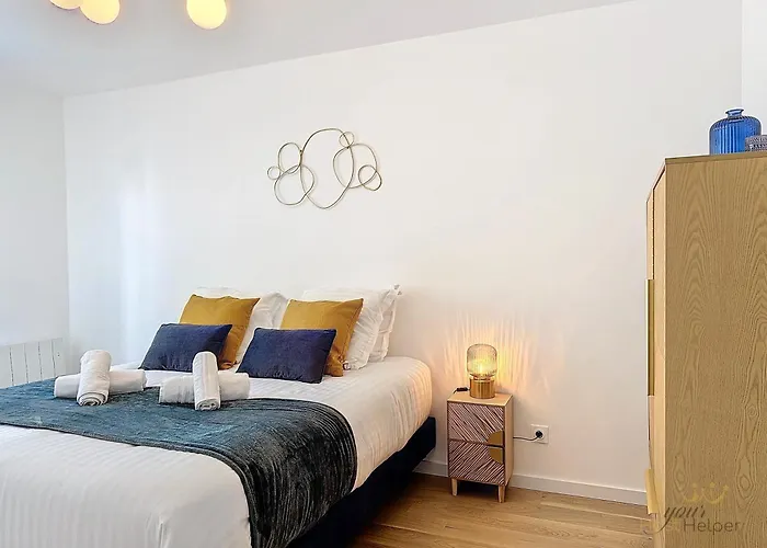 Opale Yourhosthelper